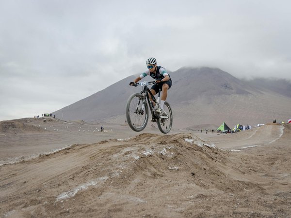 Unleashing Strength: The Advantages and Dangers of Extreme Isometric Exercises for Muscle Growth